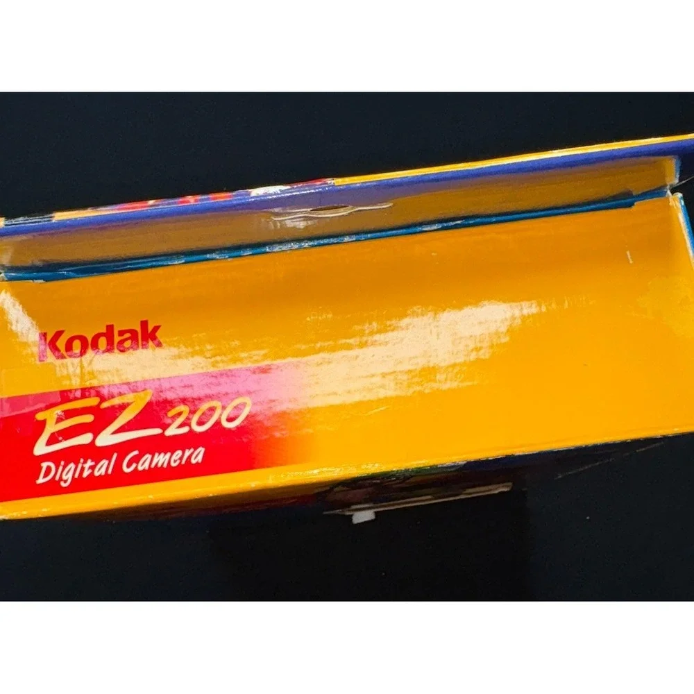 VTG Kodak EZ200 0.3MP Digital Camera - Pictures & Video‎ New In Box USB